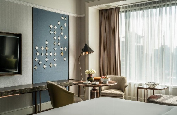 Four Seasons Hotel Singapore image 10